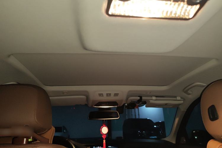 Used BMW 5 Series 2014 528Li Leading Model
