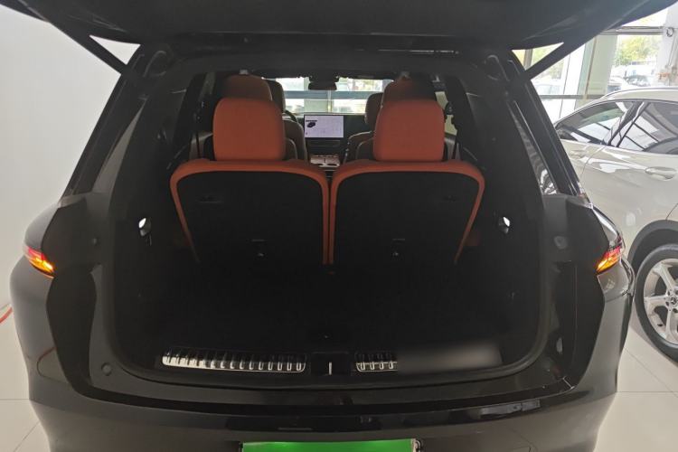 Used Li Auto L8 2023 Air model Trunk