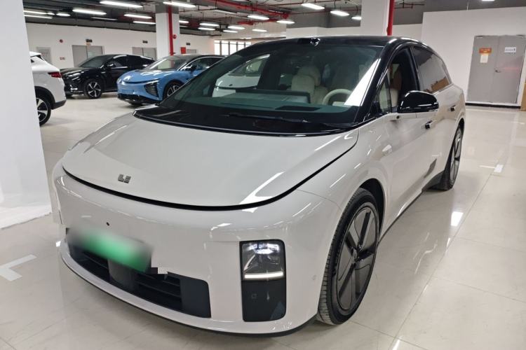 Used Li Auto i6 2025 Model Two-Wheel-Drive Standard Type