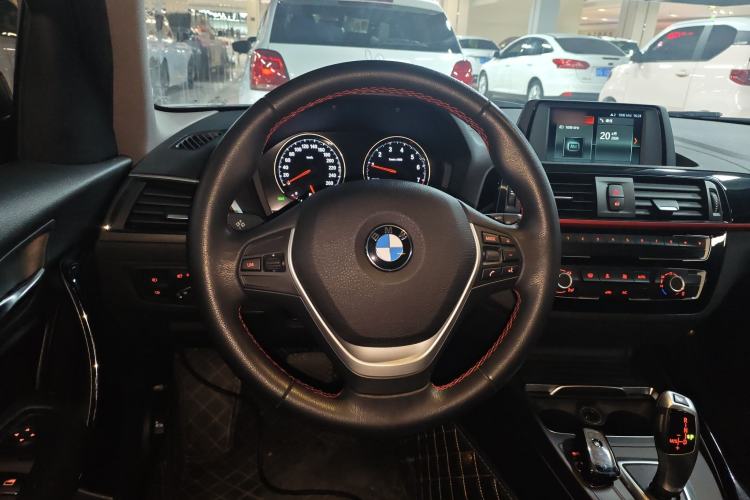 Used BMW 1 Series 2018 118i Sport Design Package
