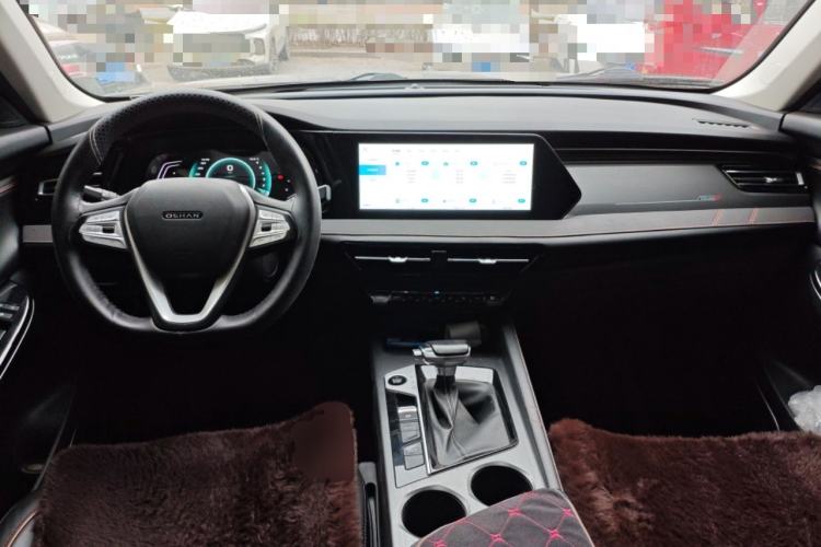 Used CHANGAN OSHAN X7 PLUS 2022 1.5T Blue Whale Edition Automatic Prestige Version Center Console