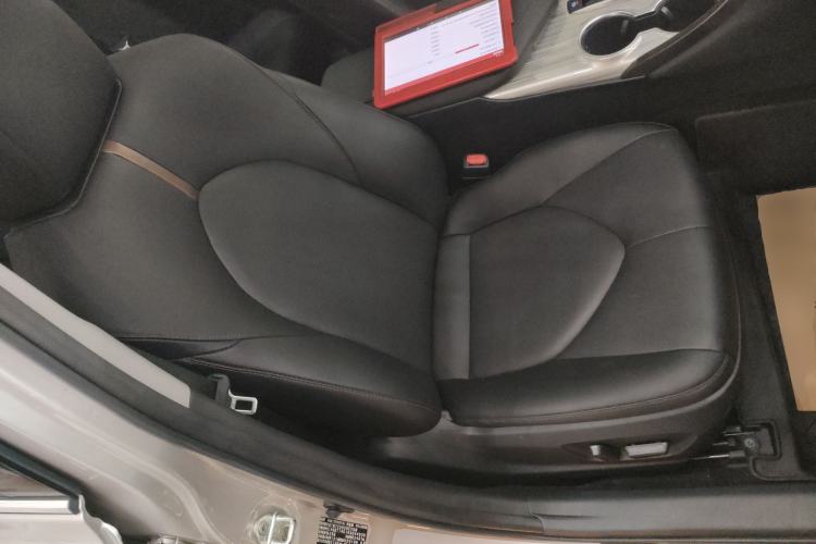 Used Toyota Camry 2019 Dual-Engine 2.5 HG Luxury Edition China VI Standard