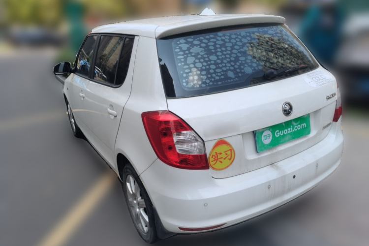 Used Skoda Fabia 2014 1.4L Automatic Crystal Edition
