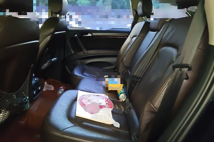 Used Audi Q7 2014 35 TFSI Ambition Edition Left Rear Seat