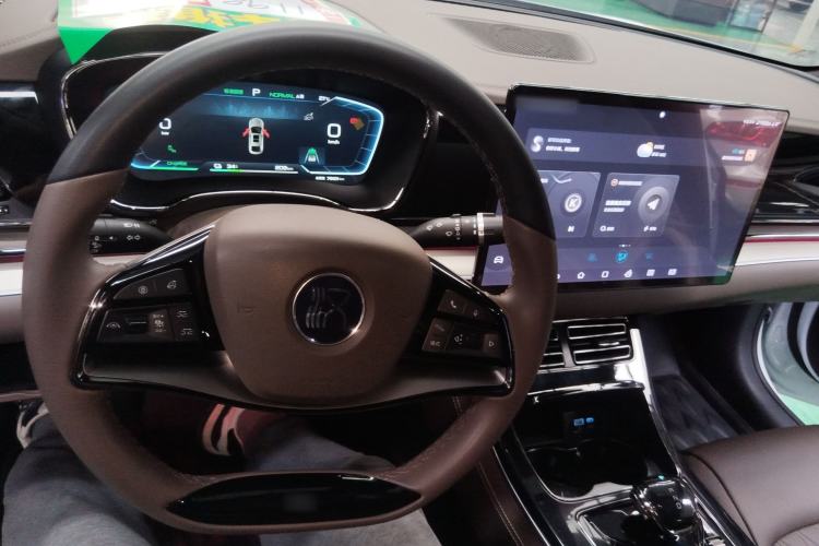 Used BYD Han 2023 EV Champion Edition 605KM Front-Drive Premium Model