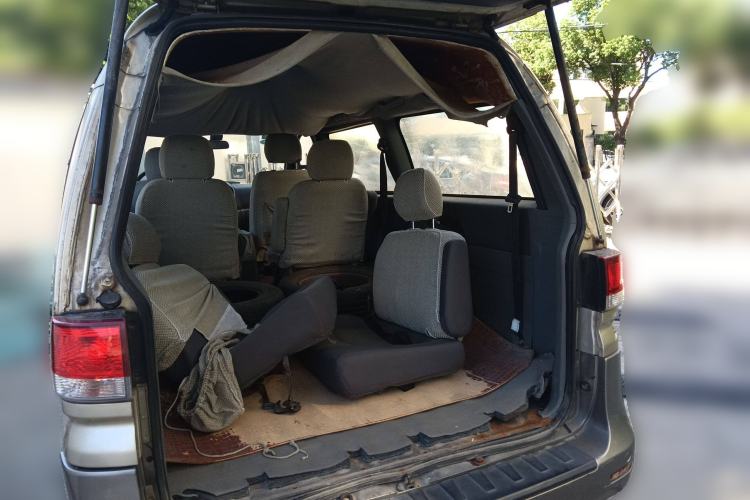 Used FORTHING Lingzhi 2013 M5 Q3 2.0L 7-seat Long-Wheelbase Comfort Model