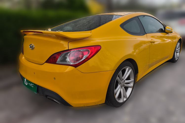 Used Hyundai Genesis Coupe 2009 2.0T Automatic Deluxe Edition Rear Right 45 Deg