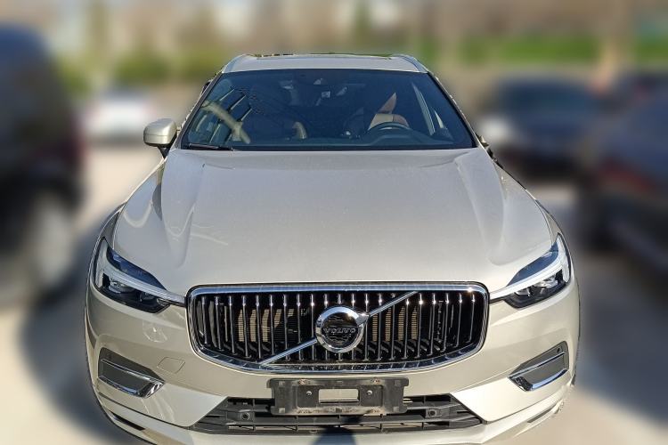 Used Volvo XC60 2021 T5 4x4 Smart Luxury Edition Front