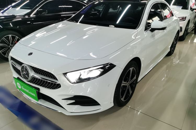 Used Mercedes-Benz A-Class 2022 Revised Version A 200 L Sport Sedan Fashionable Style