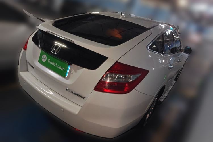 Used Honda Crosstour 2012 2.4L Luxury Edition Rear Right 45 Deg