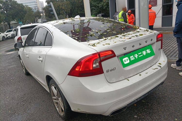 Used Volvo S60 2014 T5 Zhiya Edition
