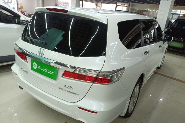 Used Honda Odyssey 2014 2.4L Luxury Edition Rear Right 45 Deg