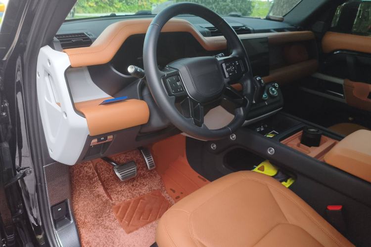 Used Land Rover Defender 2024 110 3.0T P400 Dark Edition
