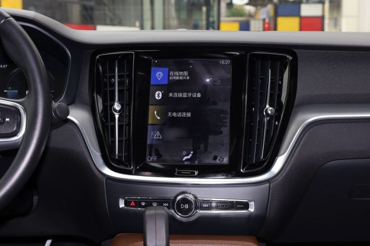 Used Volvo S60 New Energy 2021 T8 E-Drive Hybrid Four-Wheel Drive Smart Luxury Edition
