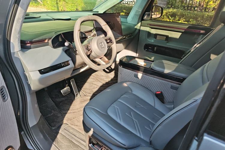 Used Zeekr MIX 2025 Intelligent Driving Version
