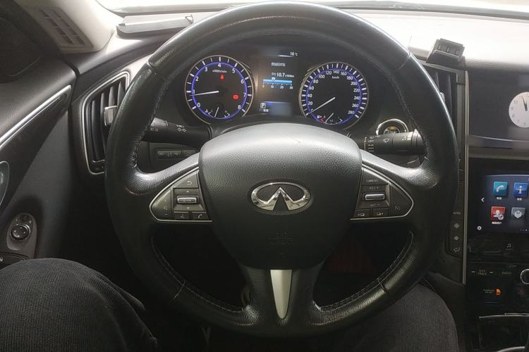 Used Infiniti Q50L 2015 2.0T Comfort Edition Steering Wheel