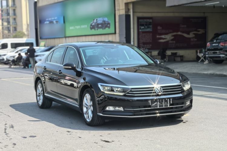 Used Volkswagen Magotan 2018 330TSI DSG Luxury Model
