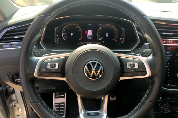 Used Volkswagen Tiguan L 2021 330TSI Automatic Two-Wheel Drive R-Line Enhanced Edition
