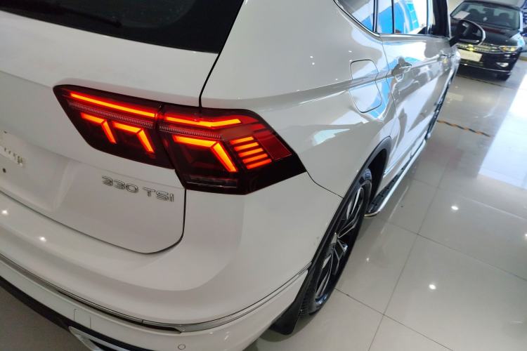 Used Volkswagen Tiguan L 2022 330TSI Automatic Two-Wheel Drive R-Line Enhanced Edition