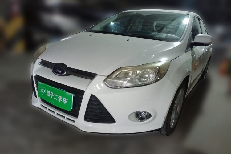 Used Ford Focus 2012 Sedan 1.6L Automatic Fashion Edition Guazi used car, China used car export, Used car for sale, Used  cars, Cheapest cars for sale