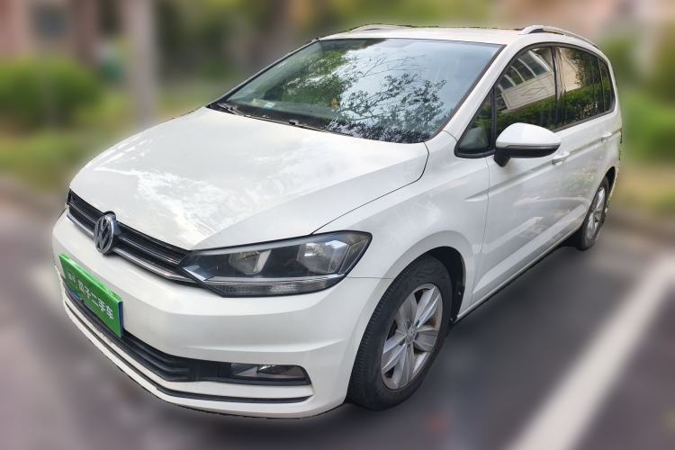 Used Volkswagen Touran 2016 Volkswagen Touran L 280TSI Manual Trend Edition