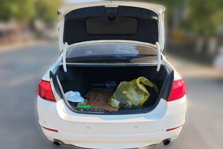 Used BMW 5 Series 2011 535Li Leading Model