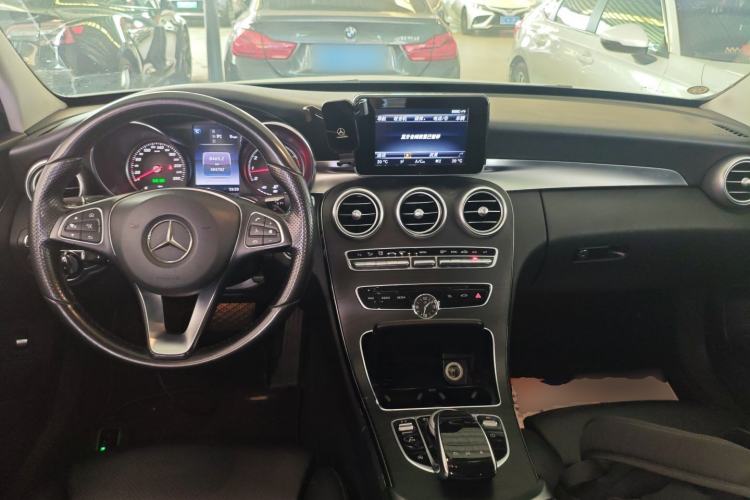 Used Mercedes-Benz C-Class 2015 C 200 station wagon