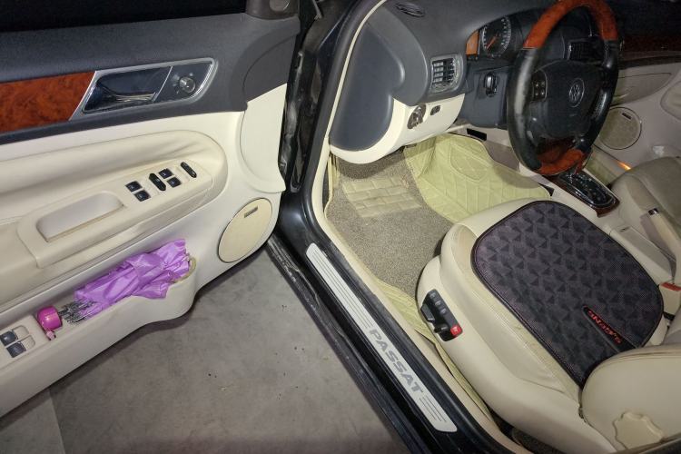 Used Volkswagen Passat 2009 1.8T Automatic Zunjie Model
