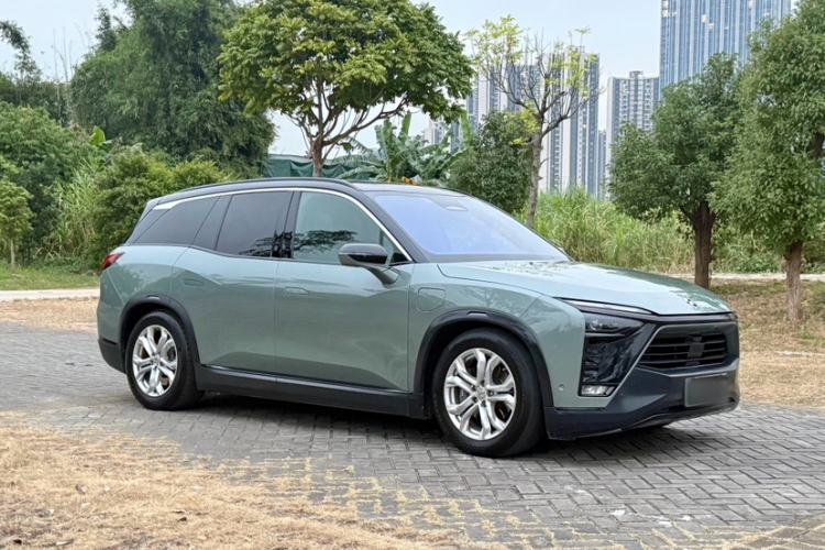 Used Nio ES8 2020 450 km Signature Edition 7-Seater Version
