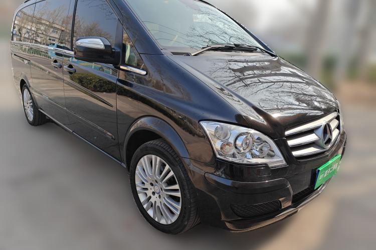 Used Mercedes-Benz Viano 2013 3.5L Haoci version Front Right 45 Deg