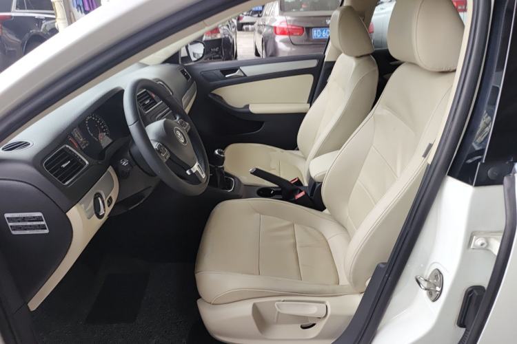 Used Volkswagen Sagitar 2014 Revised Version 1.4TSI Manual Luxury Edition
