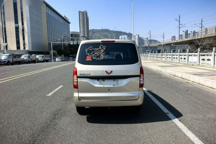 Used Wuling Hongguang V 2022 1.5L Jingqu Edition Electric-Assist LAR