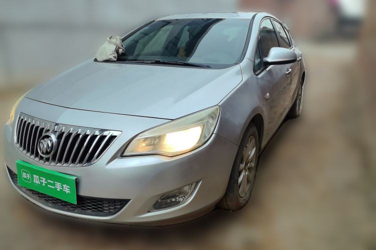 Used Buick GT 2010 XT 1.6L Manual Entry-Level Model