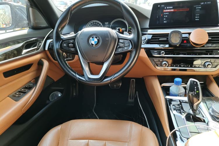 Used BMW 5 Series 2018 530Li Leading Model M Sport Package
