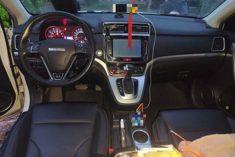 Used Haval H6 2015 Sport Edition 1.5T Automatic Two-Wheel Drive Luxury Model Center Console