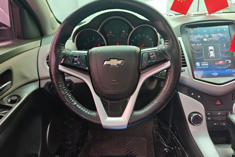 Used Chevrolet Cruze 2011 1.8L SE Automatic Steering Wheel