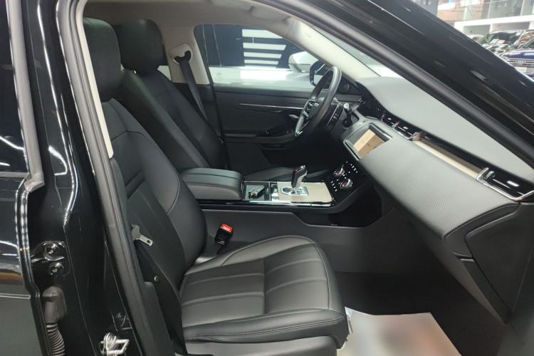 Used Land Rover Range Evoque 2021 Range Rover L 249 PS R-Dynamic SE Luxury Edition Right Front Seat