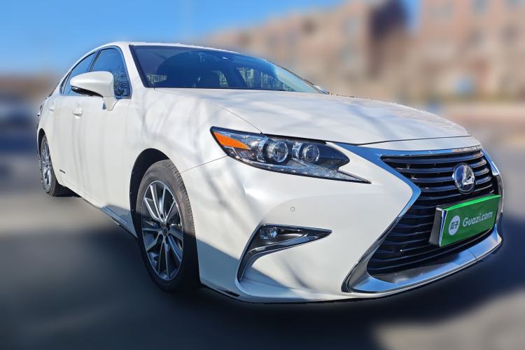 Used Lexus ES 2015 300h Luxury Edition