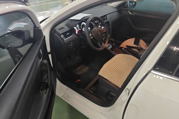 Used Skoda Octavia 2021 1.5L Automatic Comfort Edition
