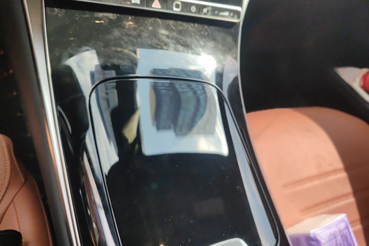 Used Mercedes-Benz GLC 2023 GLC 260 L 4MATIC Luxury Model 5 Seats Gear Lever