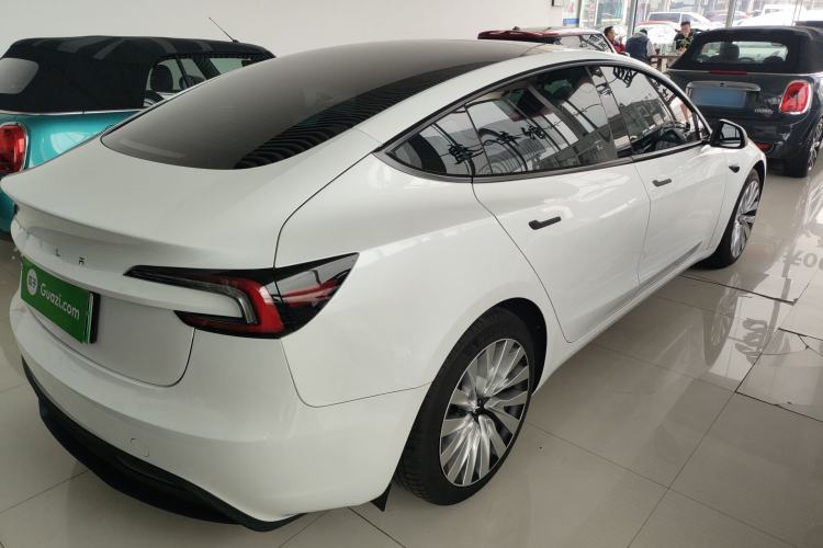 Used Tesla Model 3 2023 Long-Range All-Wheel-Drive Version