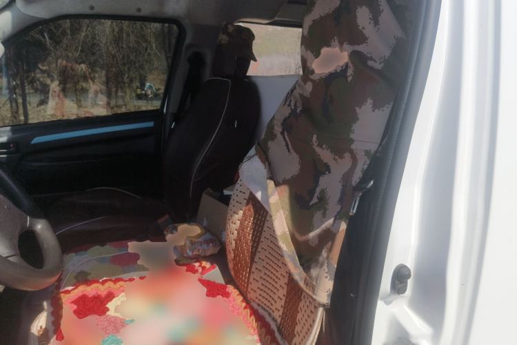 Used Farizon Xingxiang E6 2022 Van with High Roof Equipped with CATL 50.23 kWh Battery Left Rear Seat