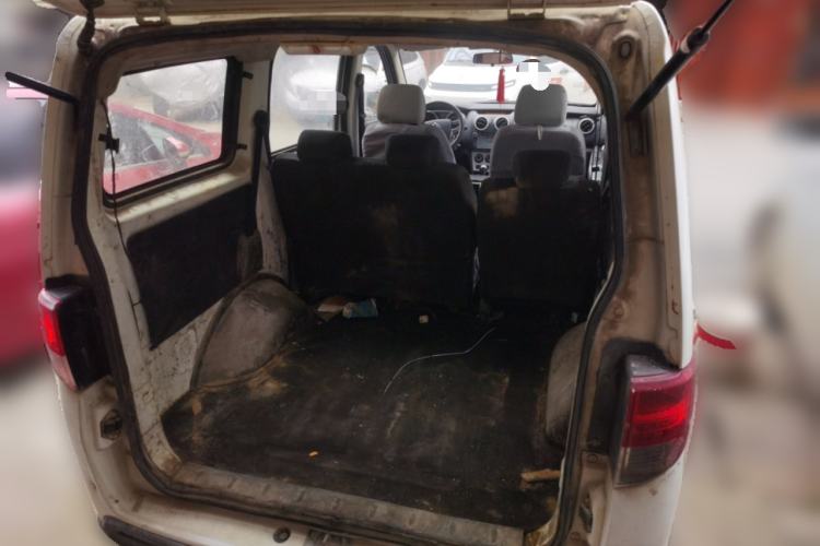 Used CHANGAN KAICHENG Ounuo S 2014 1.5L Base Version Trunk