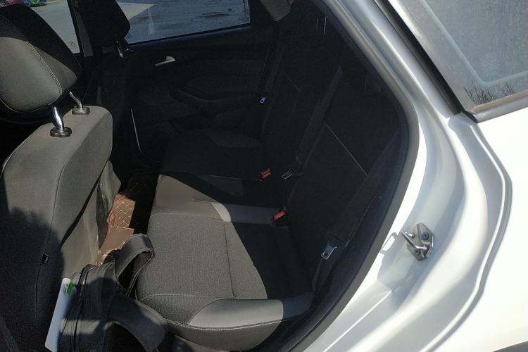 Used Ford Focus 2015 Hatchback 1.6L Manual Fashion Edition