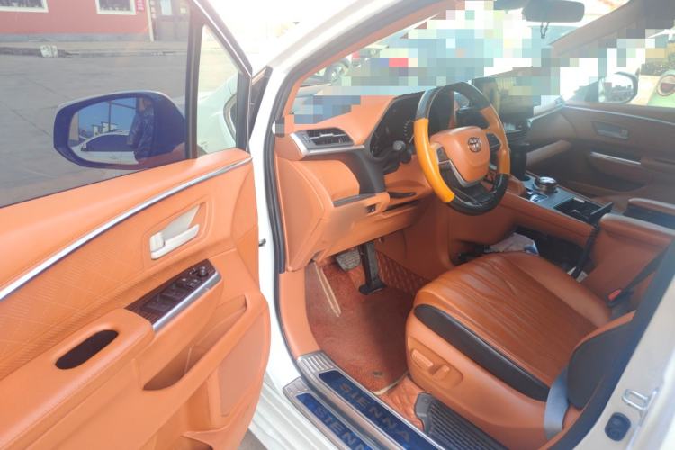 Used Toyota SIENNA 2023 2.5L Hybrid Comfort Edition