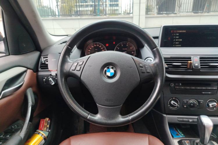 Used BMW X1 2013 sDrive18i Fashion Model
