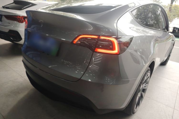 Used Tesla Model Y 2024 Long-Range All-Wheel-Drive Version