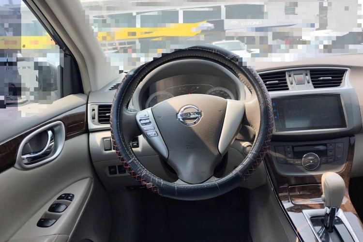 Used Nissan Sylphy 2012 1.8XL CVT Luxury Edition Steering Wheel