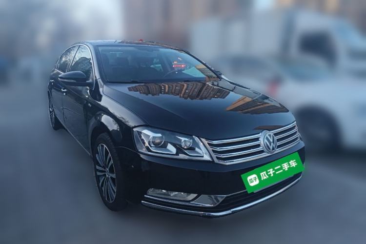 Used Volkswagen Magotan 2013 3.0 FSI Flagship Model Front Right 45 Deg