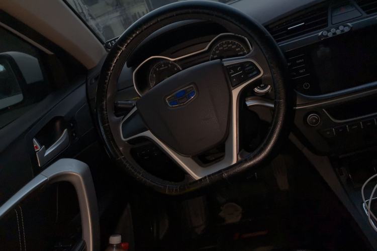 Used Geely Auto Emgrand 2017 Sedan Million Edition 1.5L Manual - Upward Version
